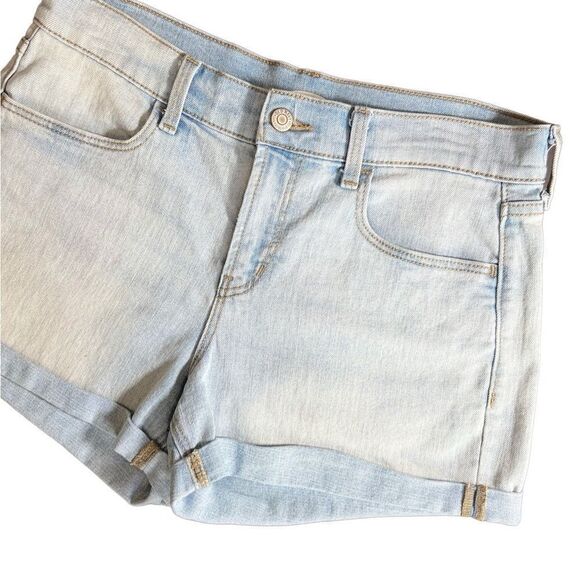 Old Navy rolled bottom jeans shorts light denim size 6 - Picture 4 of 11